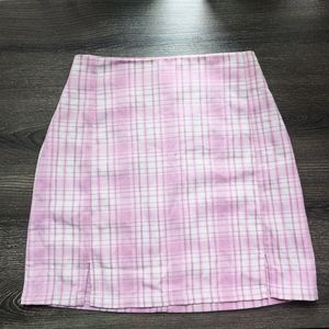 Brandy Melville Cara Skirt, pink plaid
